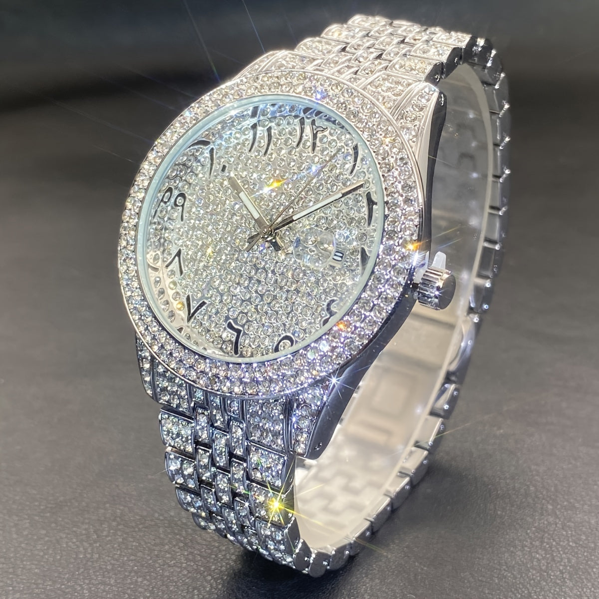 Luxurious And Stylish Men's Golden Watch With Full Diamonds, Perfect For Parties, Dates, And As A Valentine's Day Gift For Men And Women.