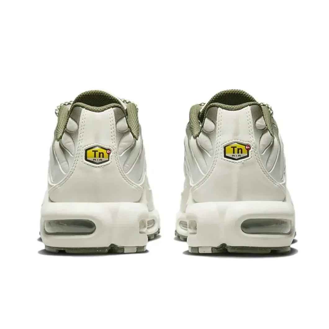 Nike Siyah Gri colorway Air Max Plus TN erkek Retro Düşük Üst Rahat Koşu Ayakkabıları Rahat Şok Emme Spor Ayakkabıları